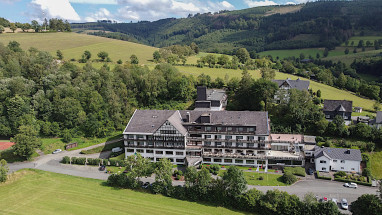 Sauerland Alpin Hotel: Vue extérieure