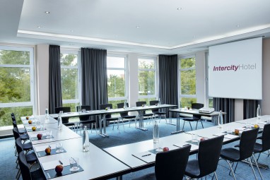 IntercityHotel Kassel: Sala de conferencia