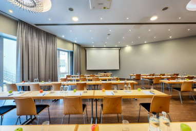 WELCOME HOTEL MARBURG: Meeting Room