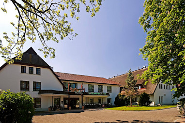 Ringhotel Warnemünder Hof: Exterior View