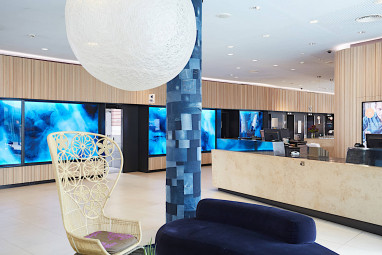 Hotel Scandic Hamburg Emporio: Lobby