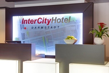 IntercityHotel Darmstadt: Lobby