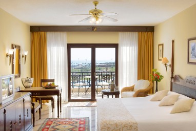 Steigenberger Al Dau Beach Hotel: Suite