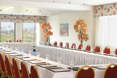 Steigenberger Al Dau Beach Hotel: Meeting Room